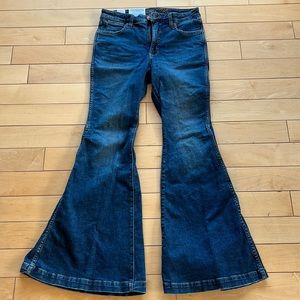 Wrangler Retro Flare Jeans